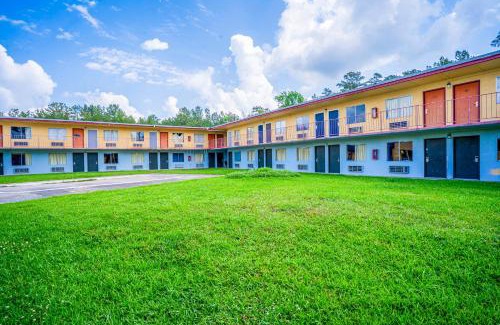 Livingston Hotel | Budget-Friendly Economy Inn Livingston with Pet Amenities