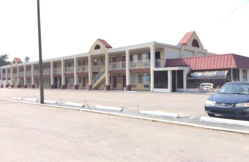 Dillon Hotel | Budget-Friendly Economy Inn Dillon: Pet Friendly & Accessible