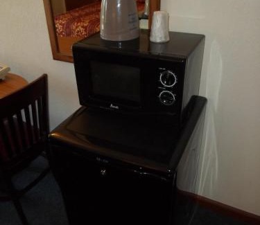 Morgan Hill Hotel | Budget-Friendly Economy Inn Morgan Hill for Family Stays