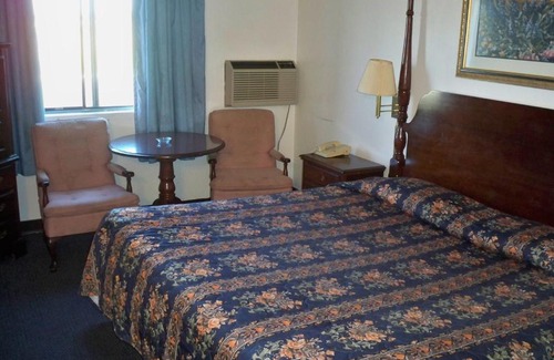 Wentzville Hotel | Budget-Friendly Economy Inn Wentzville with Family Amenities