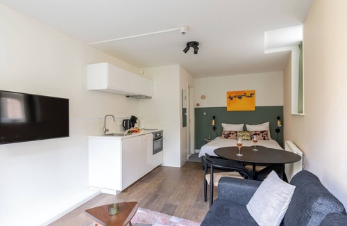 Nieuwmarkt en Lastage Apartment | Economy Studio close to Centraal Station (2pax) - Amsterdam Dockside Flats