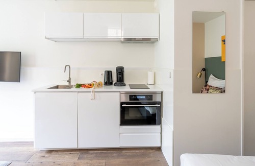 Nieuwmarkt en Lastage Apartment | Economy Studio close to Centraal Station (2pax) - Amsterdam Dockside Flats