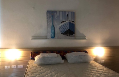 Caponga House | Cozy Economy Suite with Pool & Pet-Friendly Amenities