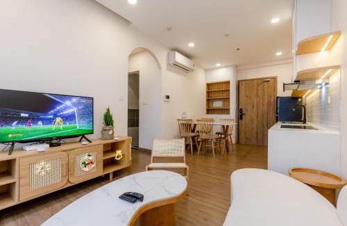 Van Giang Apartment | Discover Ecopark: Family-Friendly Haven with Ocean Views