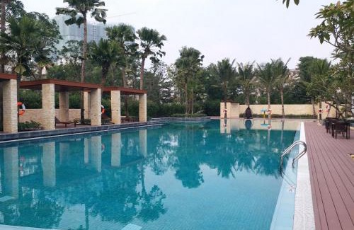 Van Giang Apartment | Discover Ecopark QV Homestay Japan: Rated 9.8 with Ocean Views