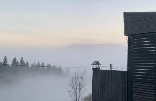 Slavske Ski Chalet | Relax at Ecottage: Mountain Retreat with Private Hot Tub