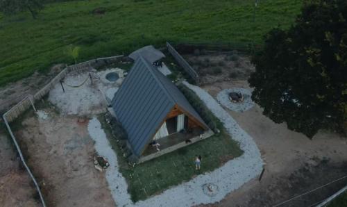 Sao Thome das Letras Ski Chalet | Top-Rated Ecovalle São Thomé with Hot Tub & Pet Friendly