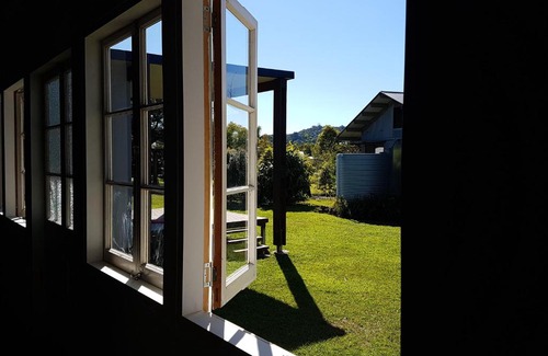 Currumbin Valley Villa | Relaxing Retreat at Ecovilla Currumbin Valley with Pool