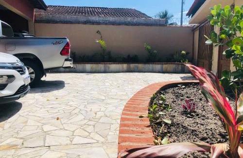 Mongagua Apartment | Elegant Oceanfront Guesthouse with Pool, Just Steps from Beach