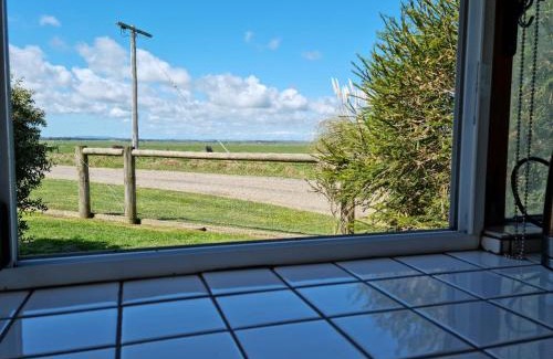 Venus Bay Other | Pet-Friendly Eddie's Caravan @ VB - Guest Rated 10/10