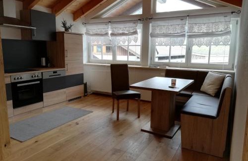 Stanzach Apartment | Relax at Eddy's Panorama Suite with Ocean View & Breakfast