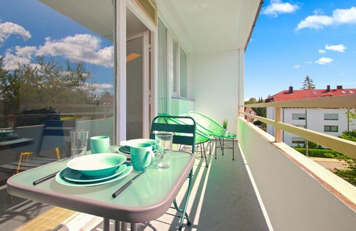 Josephsburg Apartment | Relaxing Getaway at Eddy's Rest in Munich East