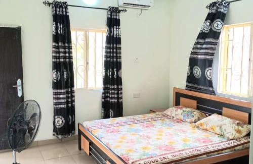 Igwuruta Apartment | Family-Friendly EDEK Guest House for Budget Travelers