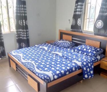 Igwuruta Apartment | Family-Friendly EDEK Guest House for Budget Travelers