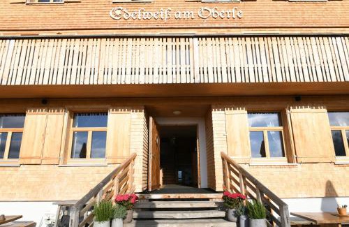 Au Hotel | Pet-Friendly Retreat at Edelweiß am Öberle, Rated 9/10