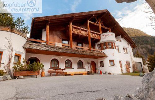 Mathon Apartment | Family-Friendly Edelweißhof: A Top-Rated Getaway