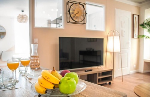Centre Ville Apartment | Pet-Friendly Eden-Apart: Rated 9/10 by Happy Guests