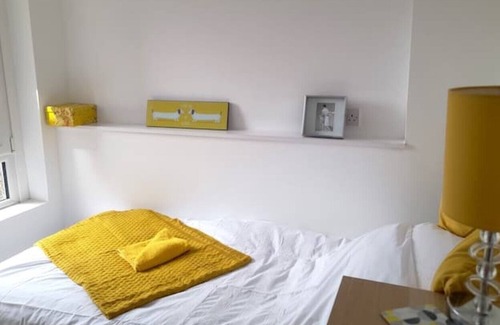 Morecambe Apartment | EDEN BAY - 20 metres from MORECAMBE BAY.
