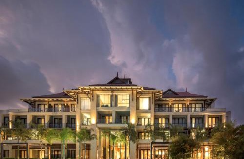 Eden Island Hotel | Delightful Eden Bleu Hotel: 5-Star Comfort with Pool & Hot Tub