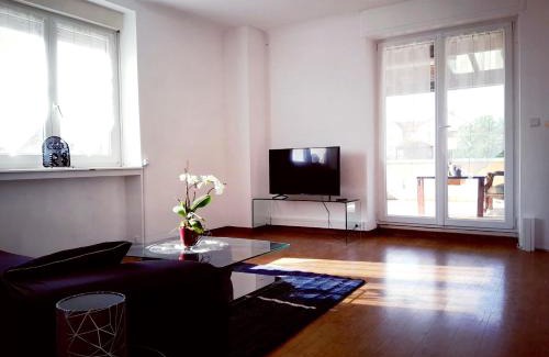 Crehange Apartment | Discover Eden: Family-Friendly Retreat with High Ratings