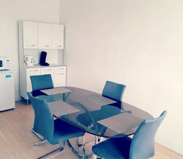 Crehange Apartment | Discover Eden: Family-Friendly Retreat with High Ratings