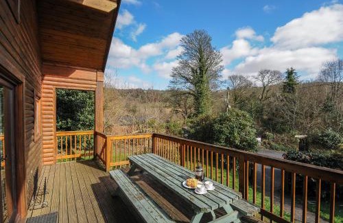 Saint Breward House | Discover Eden: A Family and Pet-Friendly Retreat