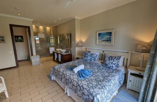 Eden Island Apartment | Elegant Oceanfront Escape at Eden Island Apartment Citronelle