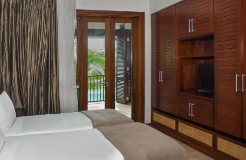 Eden Island Villa | Experience Eden Island by Olala Homes: Family-Friendly Retreat