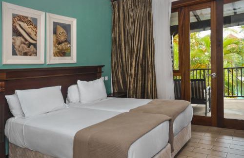 Eden Island Villa | Experience Eden Island by Olala Homes: Family-Friendly Retreat
