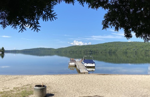 La Minerve Ski Chalet | Experience Eden on the Lake: Top-Rated with Spa & Ocean Views