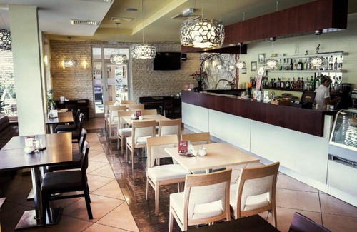Rydzyna Hotel | Inviting Eden: Guest Rated 10/10 with Family-Friendly Amenities