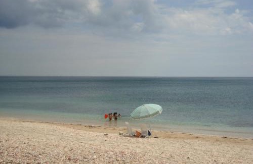 Restinga Smir Apartment | Tranquil Eden Plage 2: Pet-Friendly with Ocean Views
