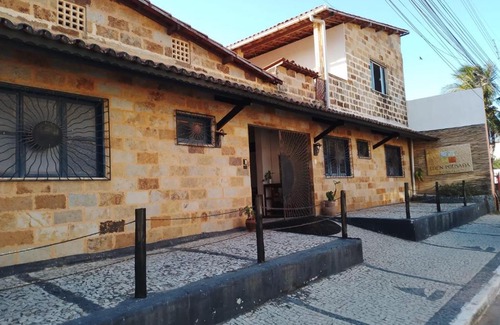 Lagoinha Hotel | Cozy EDEN Pousada: Pet-Friendly Getaway for Families