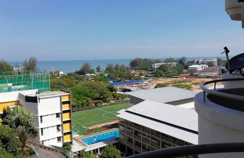 Batu Ferringhi Apartment | Relaxing Eden Seaview Condominium, Batu Ferringhi Getaway