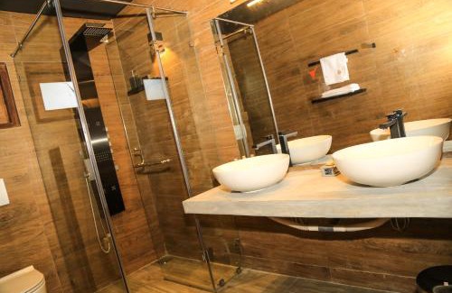 Ja-Ela Apartment | Budget-Friendly Eden Studio Apartments with Family Amenities