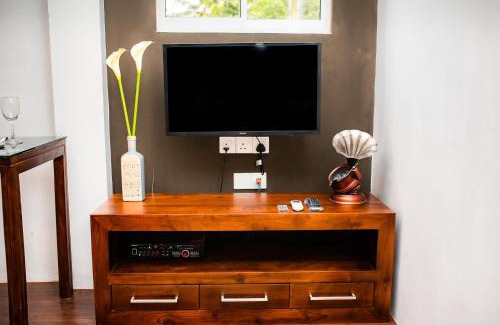 Ja-Ela Apartment | Budget-Friendly Eden Studio Apartments - Guest Rated 9.8