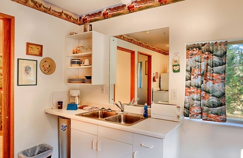 Oroville House | Top-Rated Eden Valley Guest Ranch with Family-Friendly Amenities