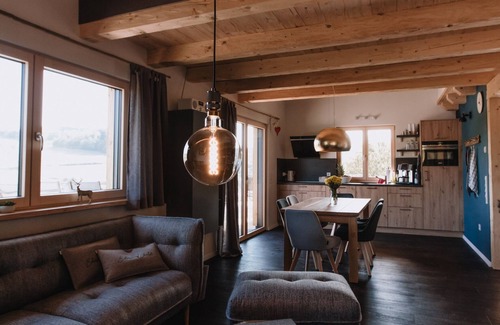 Nieder-Werbe House | Lake Edersee Retreat - Guest Rated 10/10 with Ocean Views
