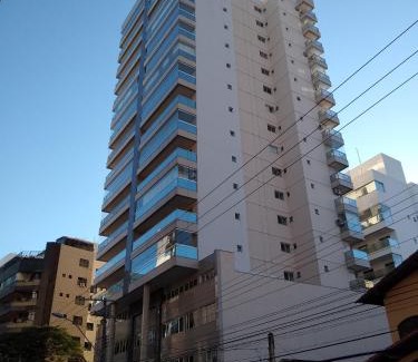 Praia do Morro Apartment | Cozy Edf Gil Nogueira: Oceanfront Escape at Praia do Morro