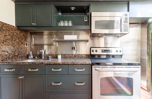 Moss Beach House | Ocean View Escape at Edge of Ocean House - 10/10 Guest Rating