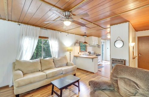 Edgemont House | Idyllic Edgemont Home with Deck, Near Greers Ferry Lake