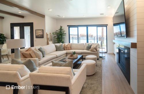 St. George House | Discover Edgewater at Desert Color - Family-Friendly Retreat