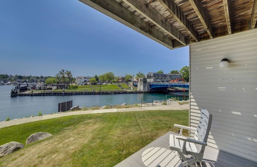 Charlevoix Condo | Top-Rated Edgewater Inn Condo with Pool and Spa Amenities