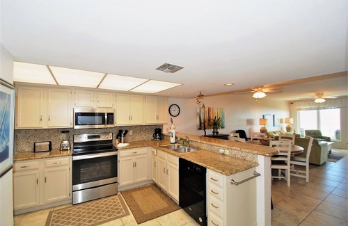 South Padre Island Condo | Oceanfront Edgewater Unit #304: 10/10 Guest Rated Retreat