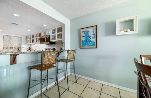 Gulf Shores Condo | Edgewater West 23: Oceanfront Pool & Daily Free Activities