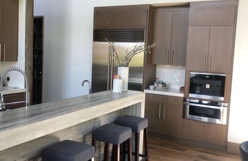 Snowmass Village House | Edgewood Snowmass: Modern 5-Bedroom Retreat with Spa