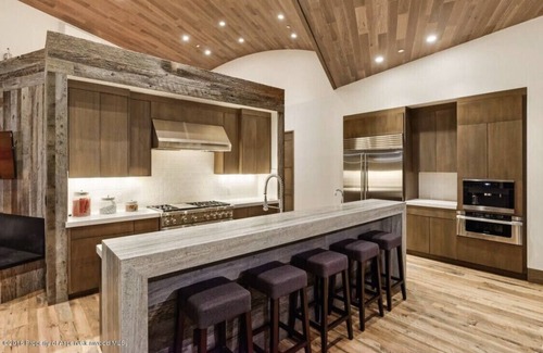 Snowmass Village House | Edgewood Snowmass: Modern 5-Bedroom Retreat with Spa