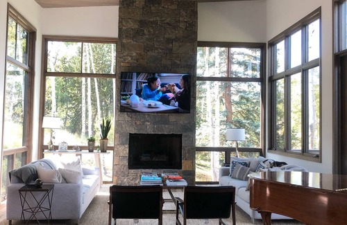Snowmass Village House | Edgewood Snowmass: Modern 5-Bedroom Retreat with Spa