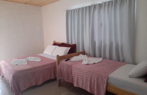 Guarapuava House | Pet-Friendly Retreat at Edicula Fundos with Great Amenities