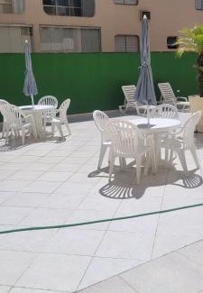 Parque Enseada Apartment | Edifício Keybiscaine: Oceanfront Retreat with Pool Access